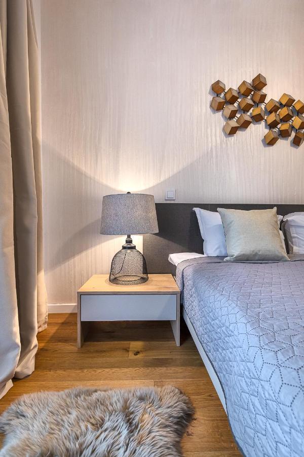 Cosmopolit Booking Brasov Luaran gambar